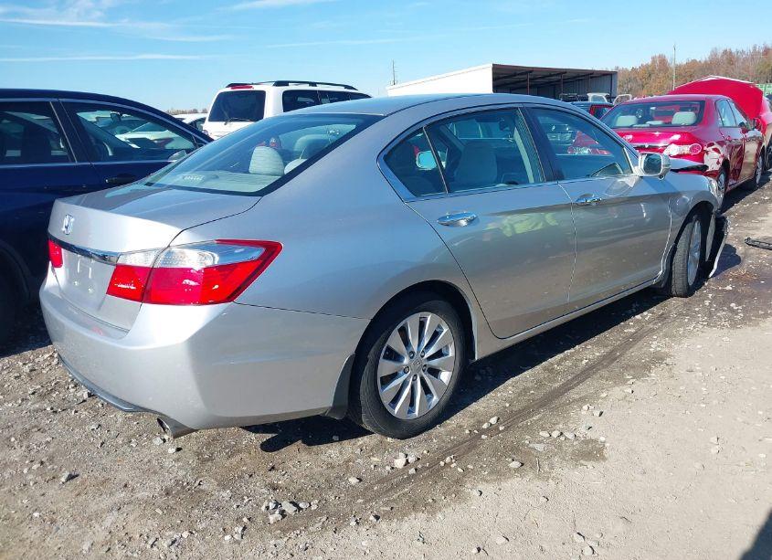 Photo 4 of 2015 Honda Accord EX (VIN 1HGCR2F78FA113945)
