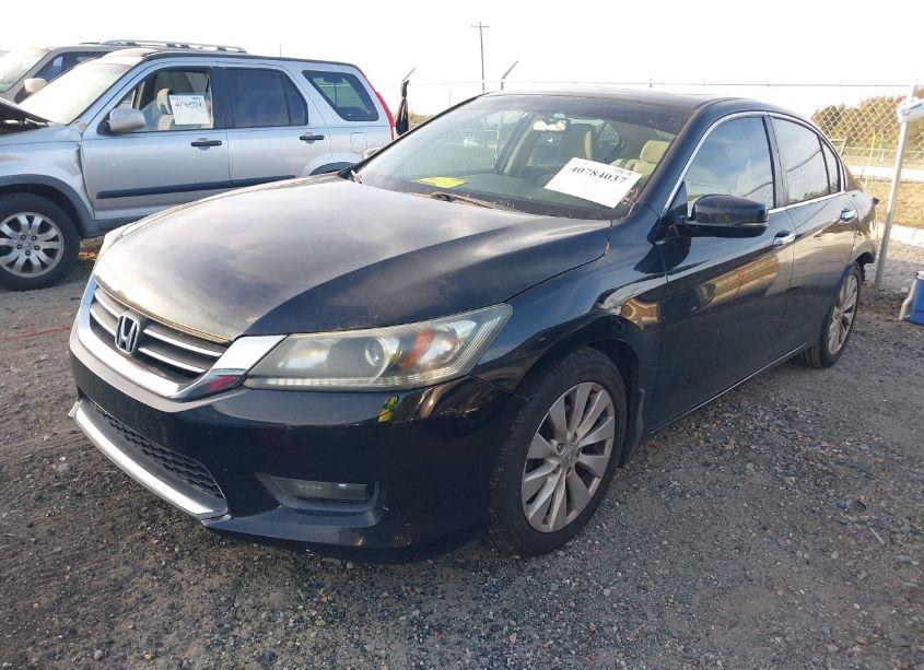 Photo 2 of 2015 Honda Accord EX (VIN 1HGCR2F78FA132012)