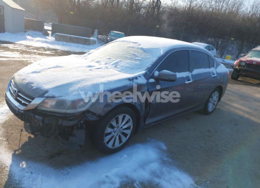 Photo 2 of 2015 Honda Accord EX (VIN 1HGCR2F78FA160294)