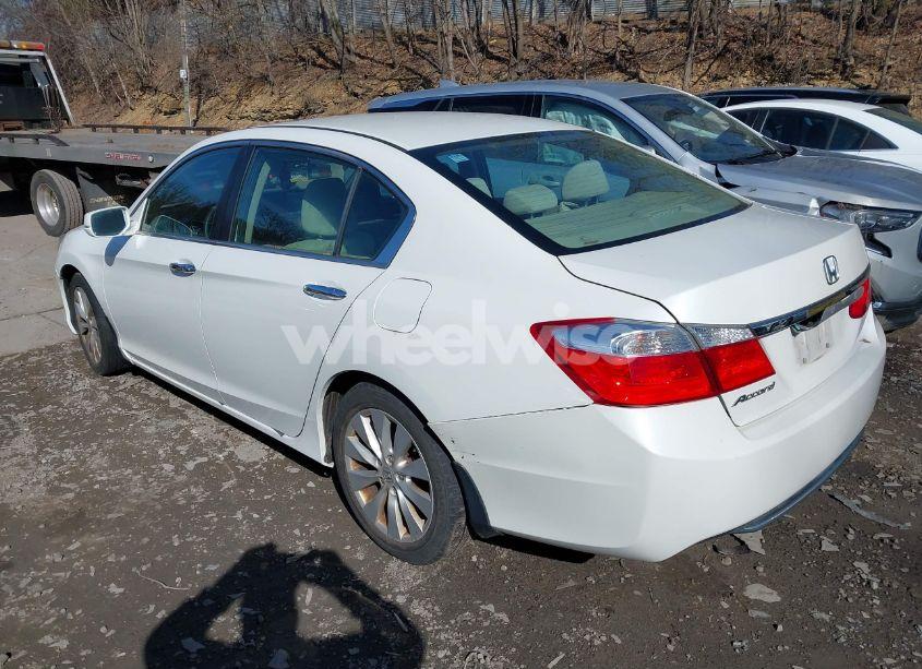 Photo 3 of 2015 Honda Accord EX (VIN 1HGCR2F78FA163079)
