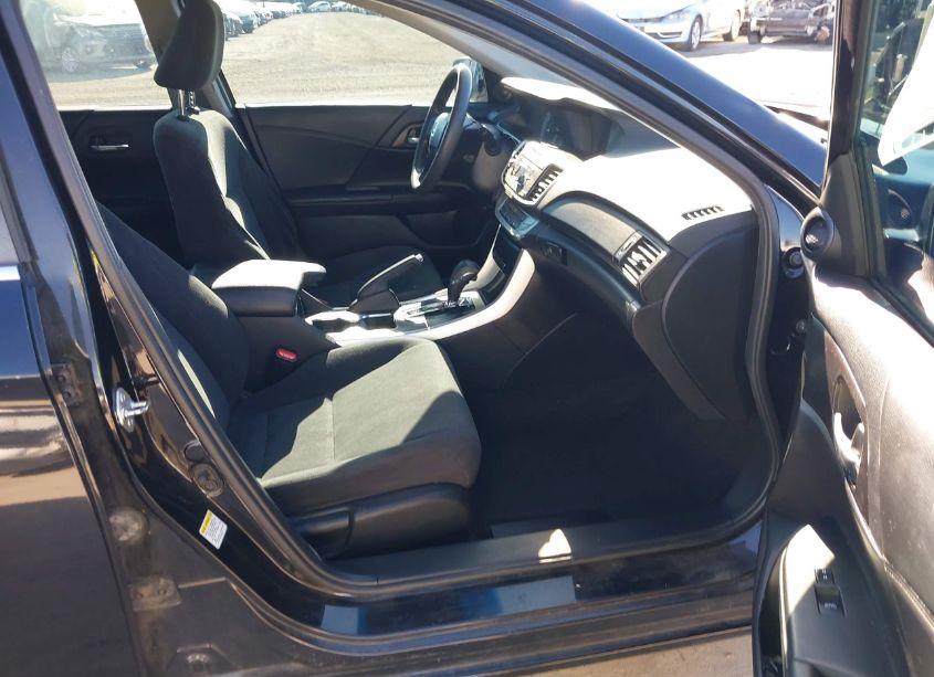 Photo 5 of 2015 Honda Accord EX (VIN 1HGCR2F78FA218517)