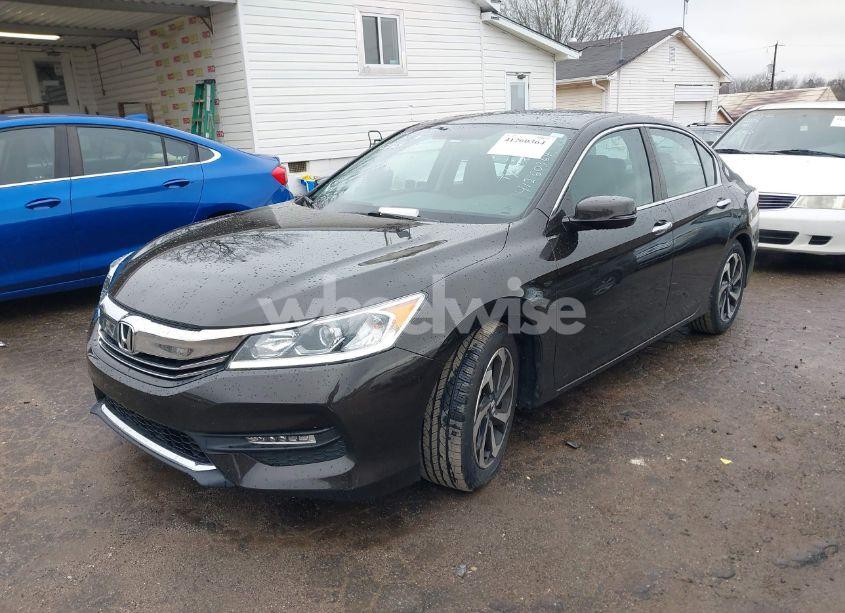 Photo 2 of 2016 Honda Accord EX (VIN 1HGCR2F78GA011031)