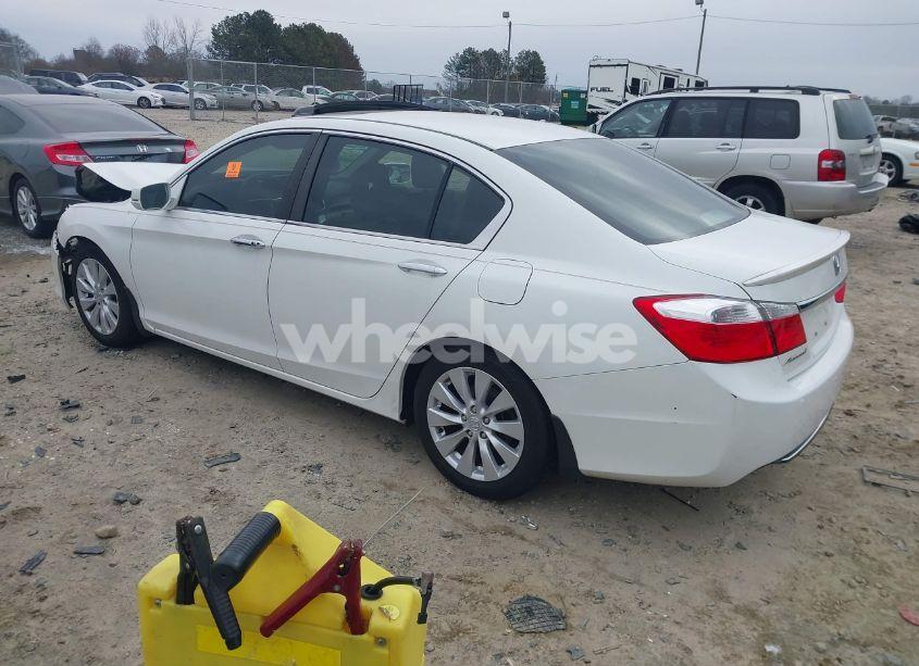 Photo 3 of 2013 Honda Accord EX (VIN 1HGCR2F79DA031137)