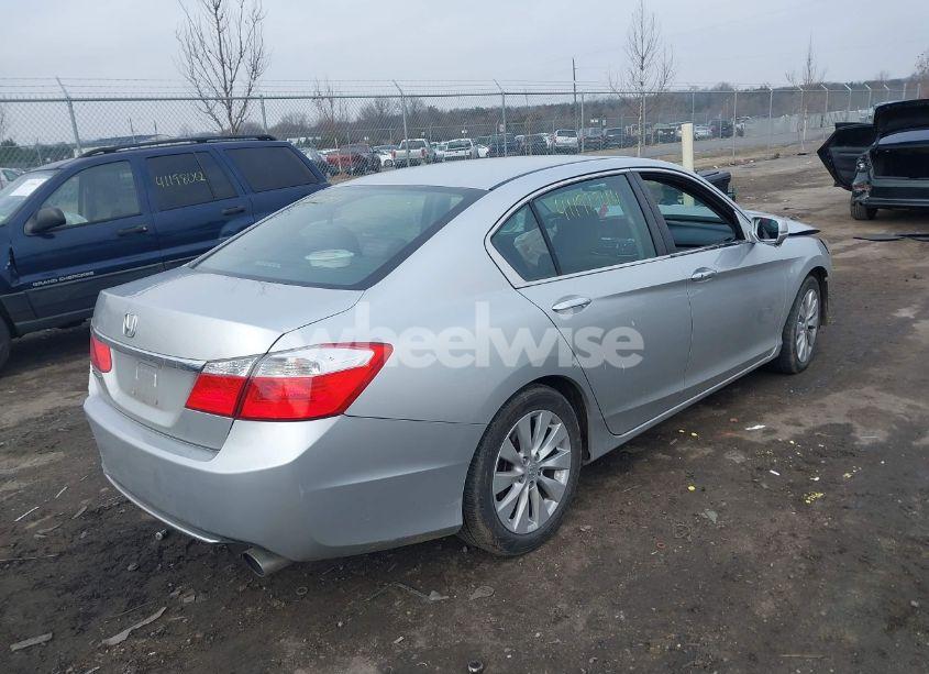 Photo 4 of 2013 Honda Accord EX (VIN 1HGCR2F79DA034426)