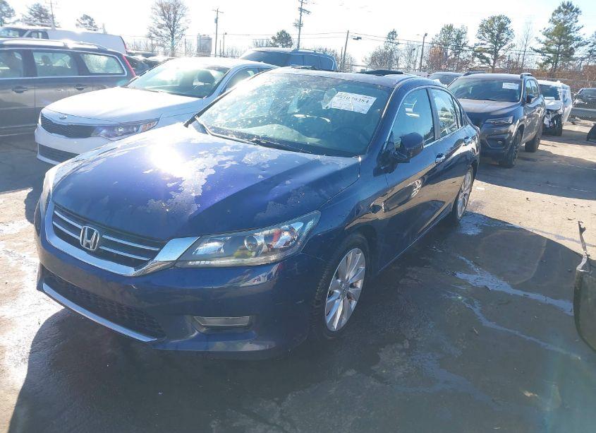 Photo 2 of 2013 Honda Accord EX (VIN 1HGCR2F79DA075980)