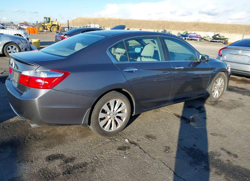 Photo 4 of 2013 Honda Accord EX (VIN 1HGCR2F79DA133036)