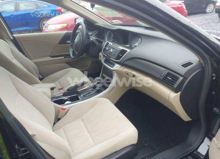 Photo 5 of 2013 Honda Accord EX (VIN 1HGCR2F79DA220323)