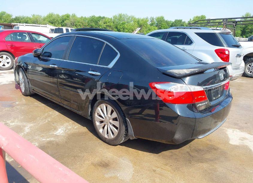 Photo 3 of 2013 Honda Accord EX (VIN 1HGCR2F79DA228759)
