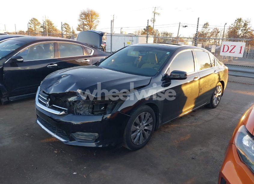 Photo 2 of 2013 Honda Accord EX (VIN 1HGCR2F79DA238952)