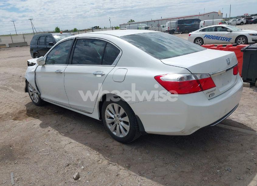 Photo 3 of 2015 Honda Accord EX (VIN 1HGCR2F79FA188119)