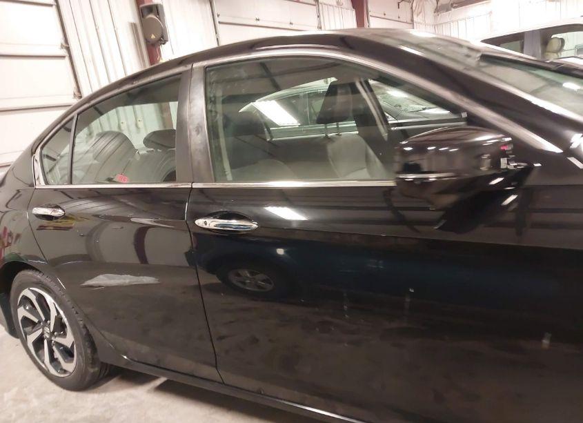 Photo 13 of 2016 Honda Accord EX (VIN 1HGCR2F79GA086210)