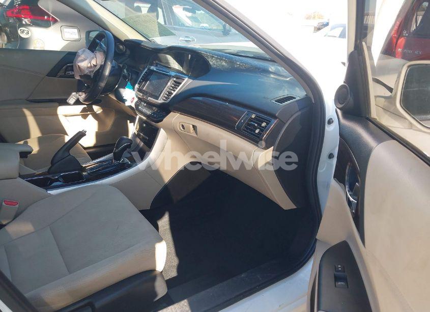 Photo 5 of 2017 Honda Accord EX (VIN 1HGCR2F79HA072776)