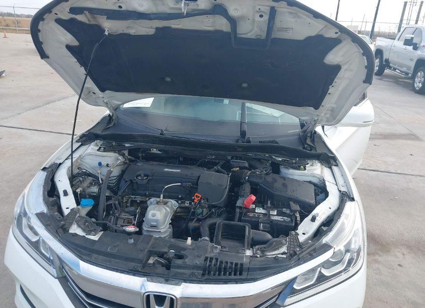 Photo 10 of 2017 Honda Accord EX (VIN 1HGCR2F79HA110684)