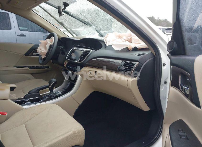 Photo 5 of 2017 Honda Accord EX (VIN 1HGCR2F79HA166950)