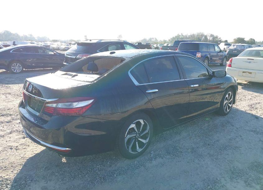 Photo 4 of 2017 Honda Accord EX (VIN 1HGCR2F79HA181643)