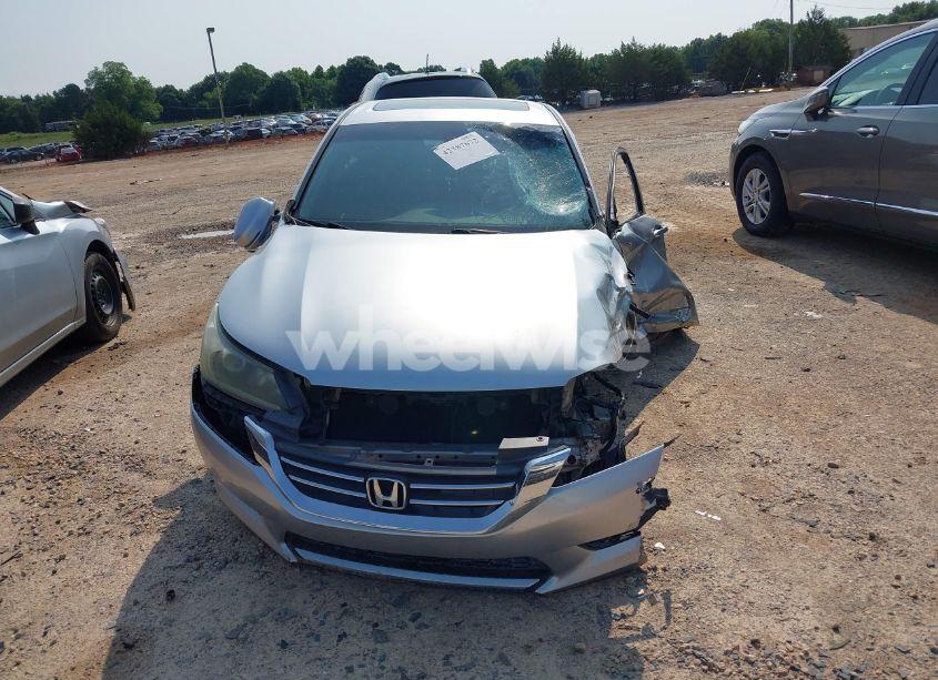 Photo 13 of 2013 Honda Accord EX (VIN 1HGCR2F7XDA039828)
