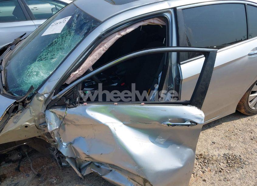 Photo 18 of 2013 Honda Accord EX (VIN 1HGCR2F7XDA039828)