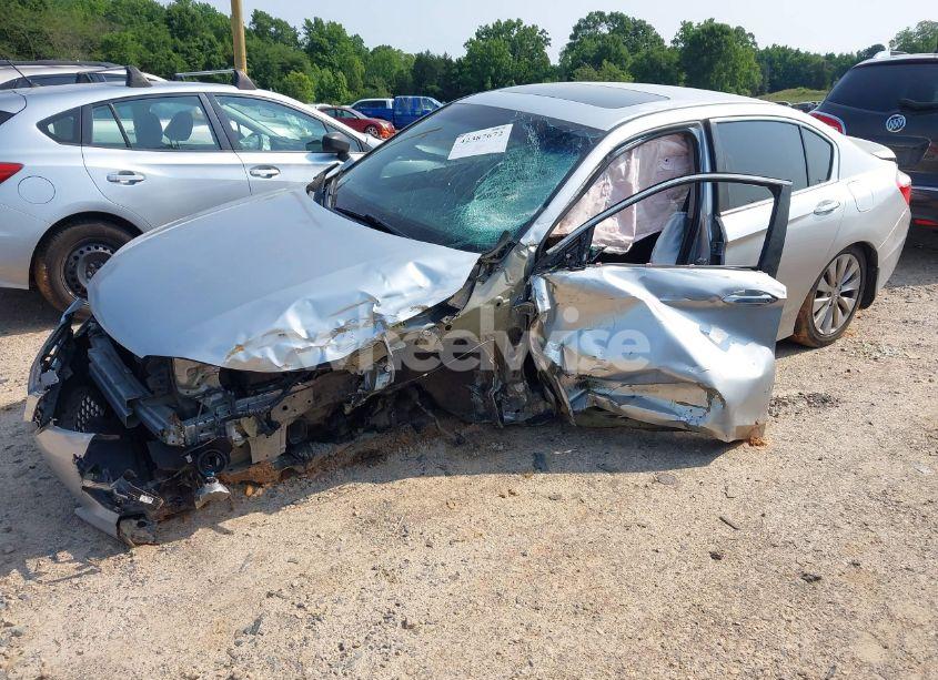 Photo 2 of 2013 Honda Accord EX (VIN 1HGCR2F7XDA039828)