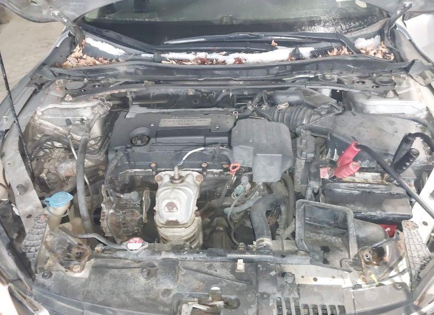 Photo 10 of 2013 Honda Accord EX (VIN 1HGCR2F7XDA044298)