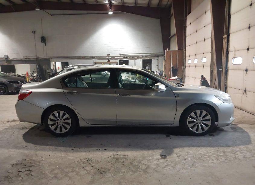 Photo 13 of 2013 Honda Accord EX (VIN 1HGCR2F7XDA044298)