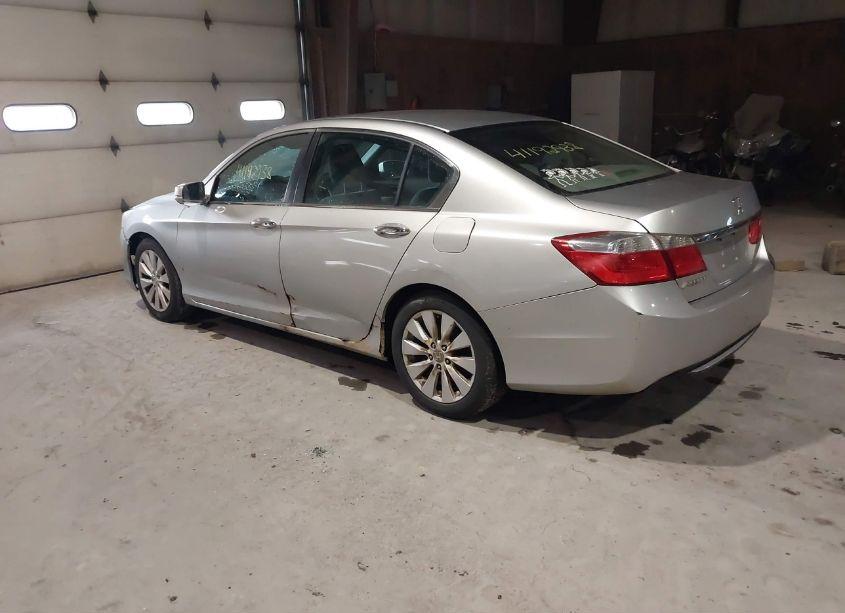 Photo 3 of 2013 Honda Accord EX (VIN 1HGCR2F7XDA044298)