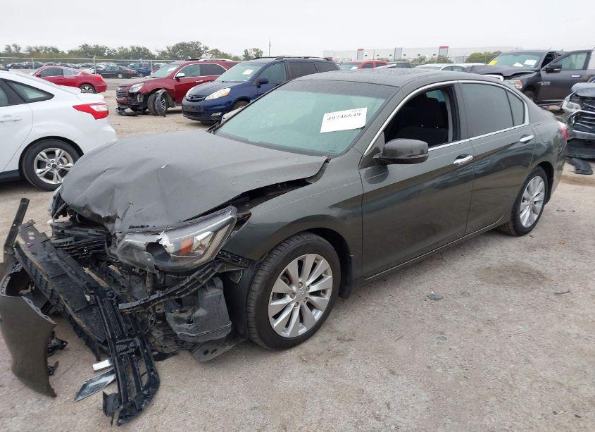 Photo 2 of 2013 Honda Accord EX (VIN 1HGCR2F7XDA068083)