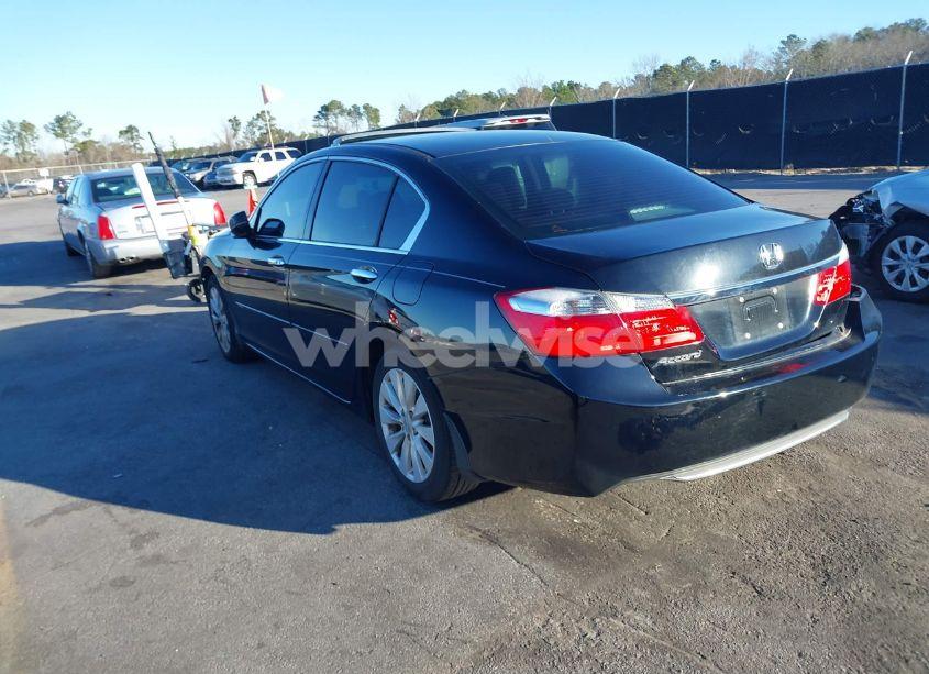 Photo 3 of 2013 Honda Accord EX (VIN 1HGCR2F7XDA083070)