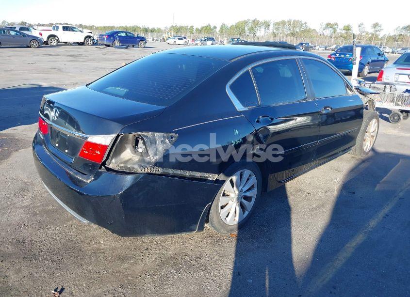 Photo 4 of 2013 Honda Accord EX (VIN 1HGCR2F7XDA083070)