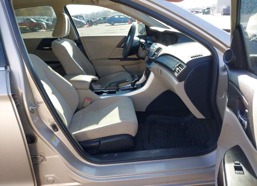 Photo 5 of 2014 Honda Accord EX (VIN 1HGCR2F7XEA000190)