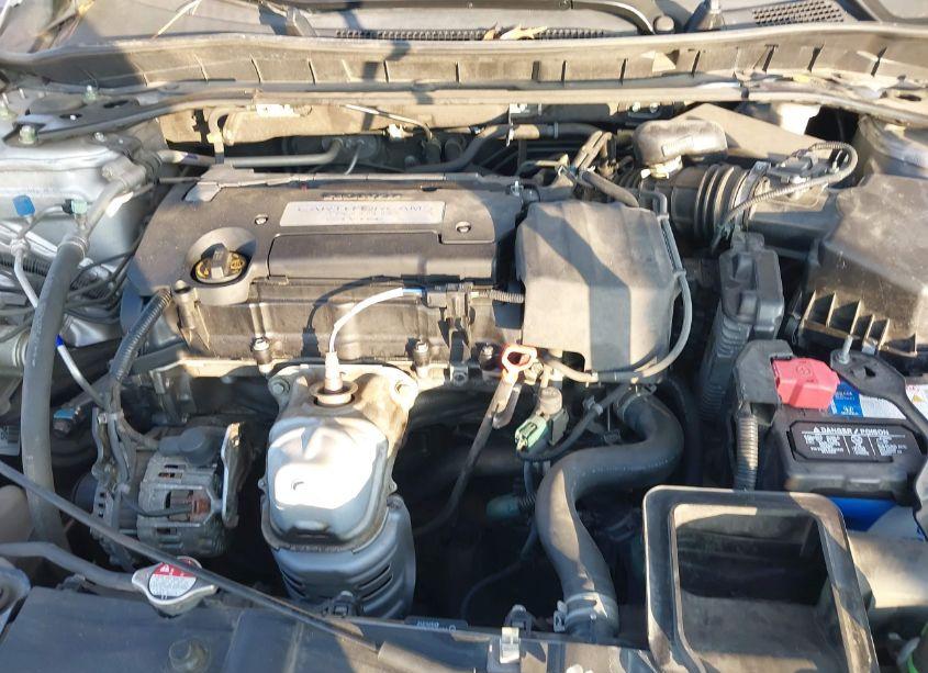 Photo 10 of 2014 Honda Accord EX (VIN 1HGCR2F7XEA081983)
