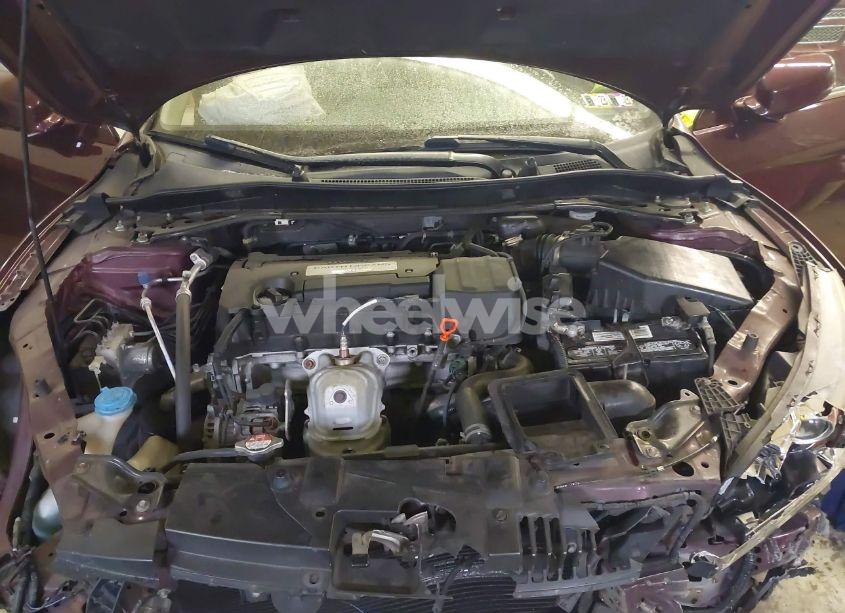 Photo 10 of 2015 Honda Accord EX (VIN 1HGCR2F7XFA049715)