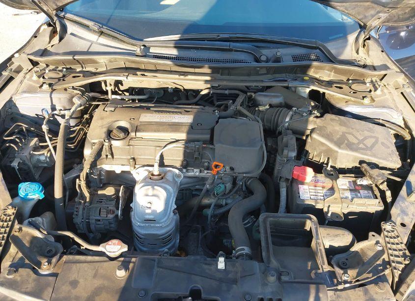Photo 10 of 2015 Honda Accord EX (VIN 1HGCR2F7XFA232919)