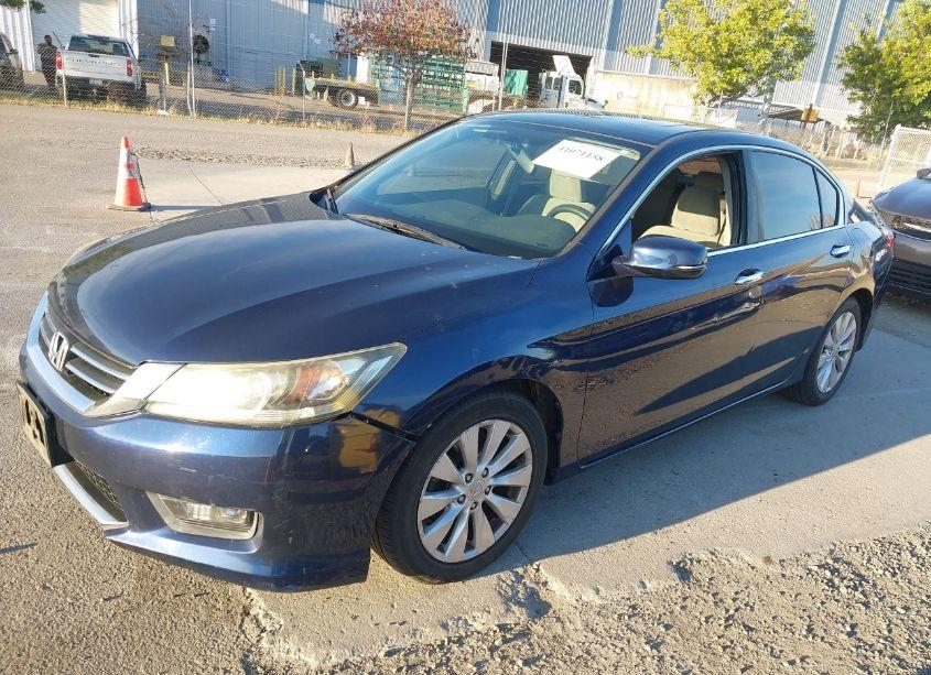 Photo 2 of 2015 Honda Accord EX (VIN 1HGCR2F7XFA232919)