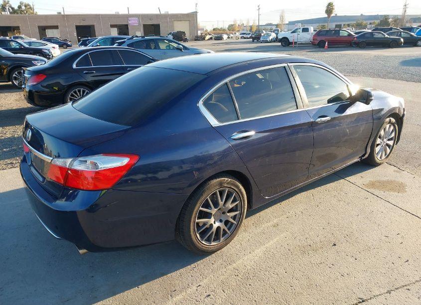 Photo 4 of 2015 Honda Accord EX (VIN 1HGCR2F7XFA232919)