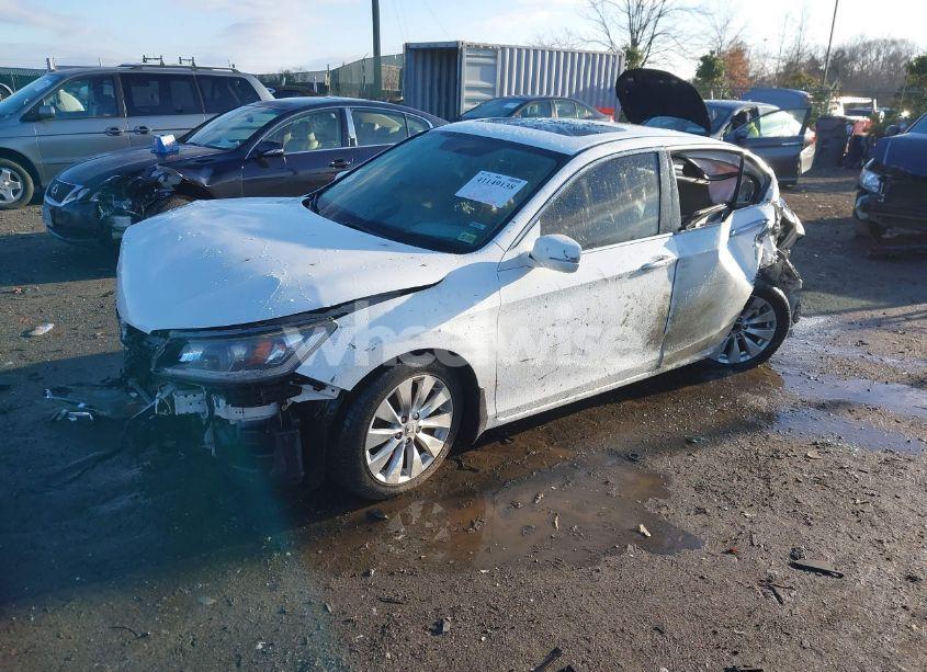 Photo 2 of 2015 Honda Accord EX (VIN 1HGCR2F7XFA256864)