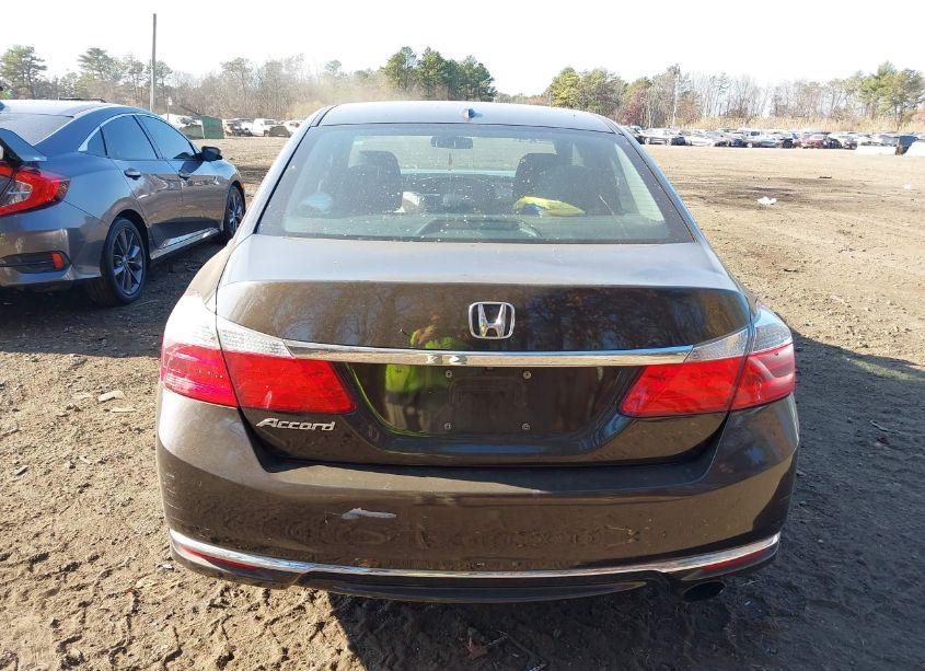 Photo 16 of 2016 Honda Accord EX (VIN 1HGCR2F7XGA106805)