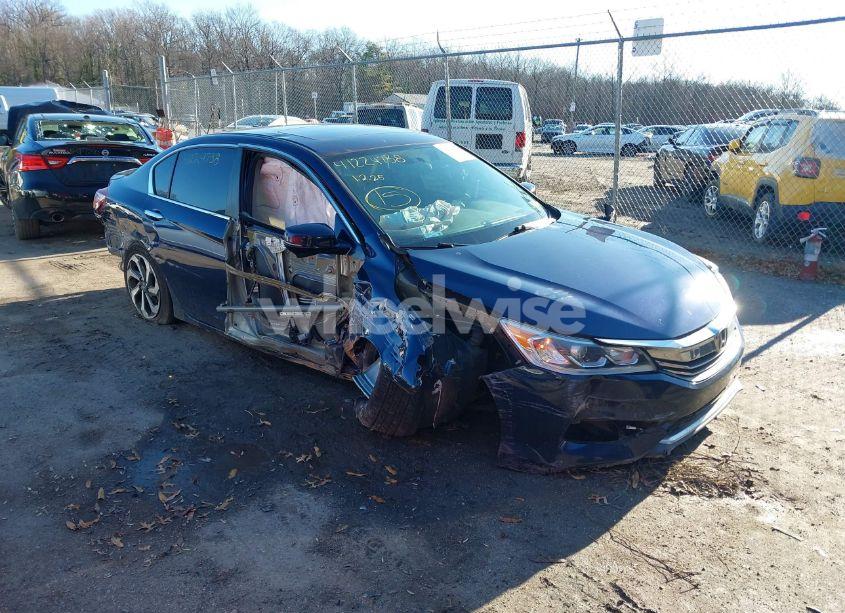 2016 Honda Accord EX (VIN 1HGCR2F7XGA120607) main photo