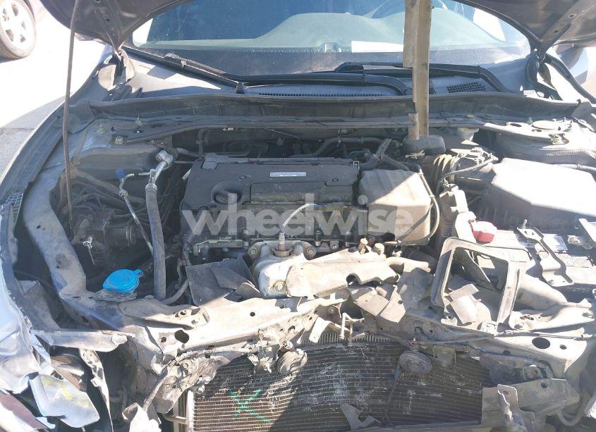 Photo 10 of 2016 Honda Accord EX (VIN 1HGCR2F7XGA126505)