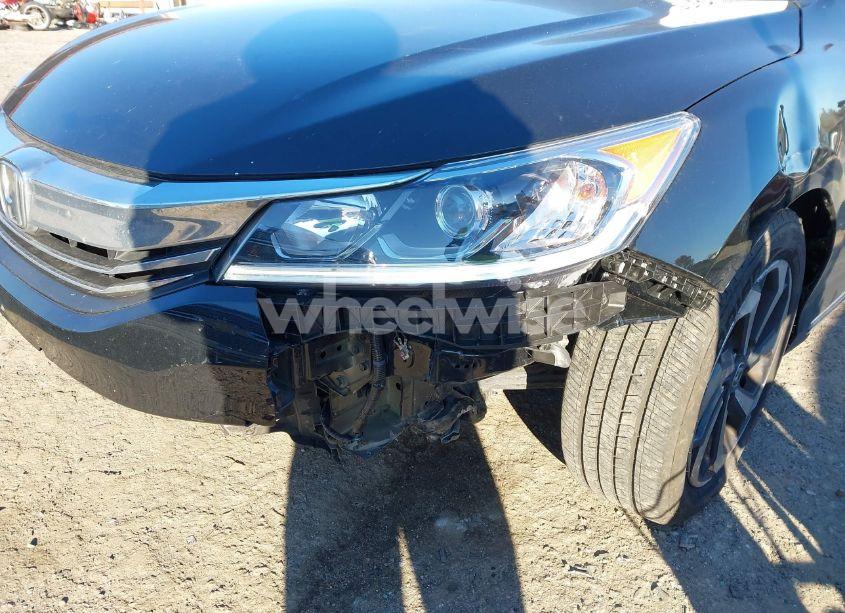 Photo 17 of 2016 Honda Accord EX (VIN 1HGCR2F7XGA140291)