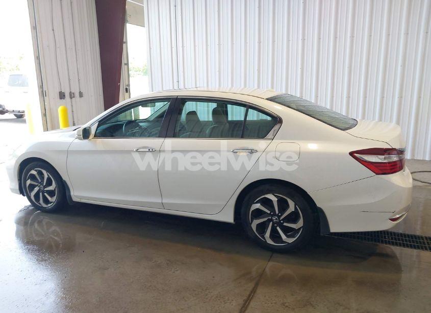 Photo 14 of 2016 Honda Accord EX (VIN 1HGCR2F7XGA172075)