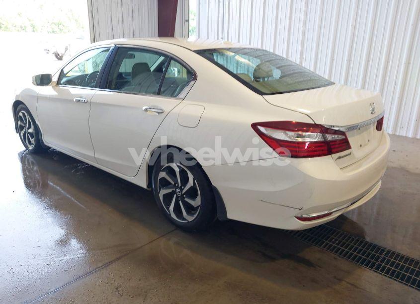 Photo 3 of 2016 Honda Accord EX (VIN 1HGCR2F7XGA172075)