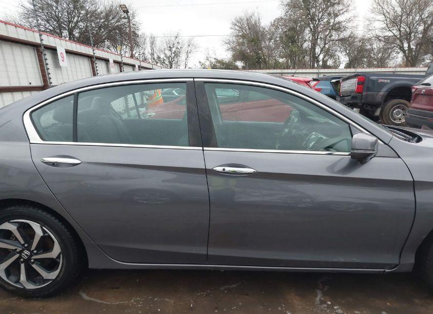 Photo 14 of 2017 Honda Accord EX (VIN 1HGCR2F7XHA134959)