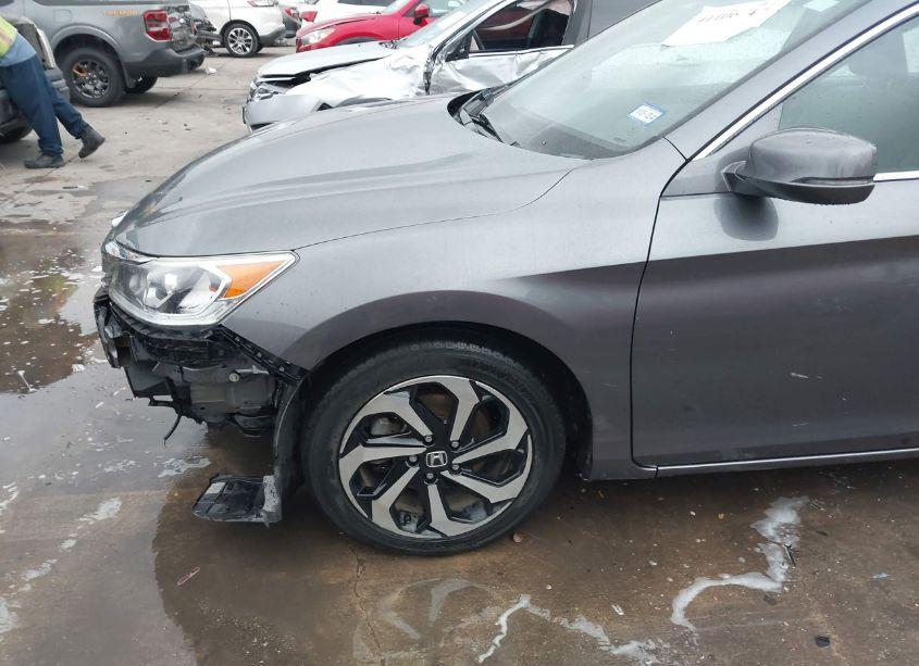 Photo 18 of 2017 Honda Accord EX (VIN 1HGCR2F7XHA134959)