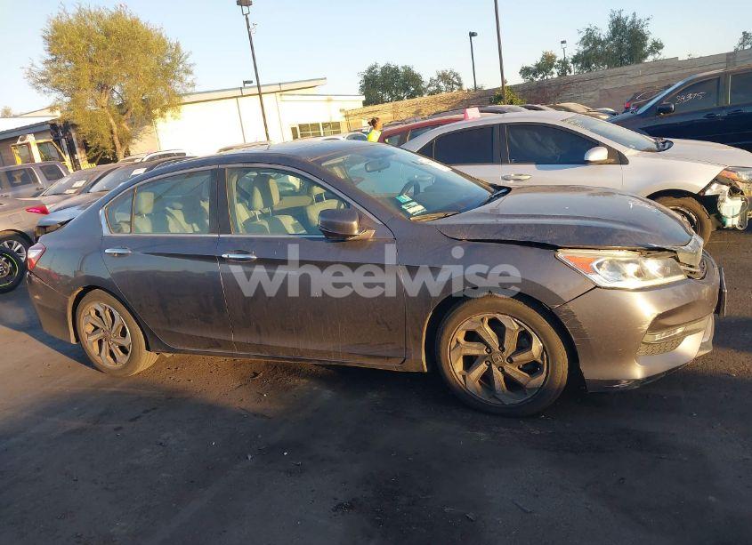 Photo 13 of 2017 Honda Accord EX (VIN 1HGCR2F7XHA179111)