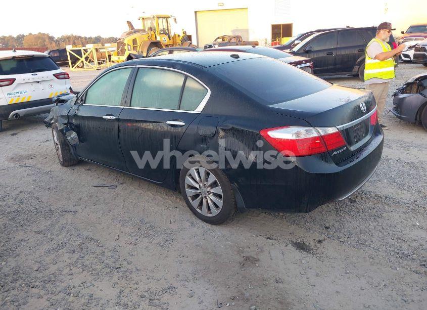 Photo 3 of 2013 Honda Accord EX-L (VIN 1HGCR2F80DA028250)
