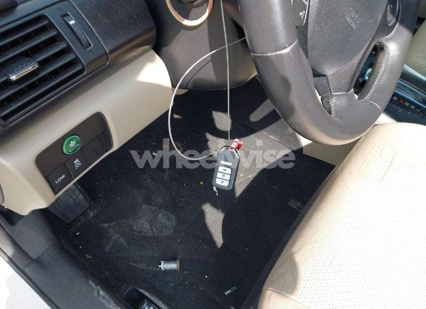 Photo 11 of 2013 Honda Accord EX-L (VIN 1HGCR2F80DA059076)