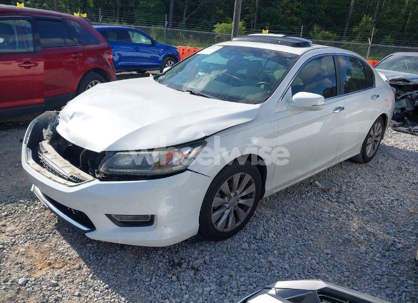 Photo 2 of 2013 Honda Accord EX-L (VIN 1HGCR2F80DA059076)