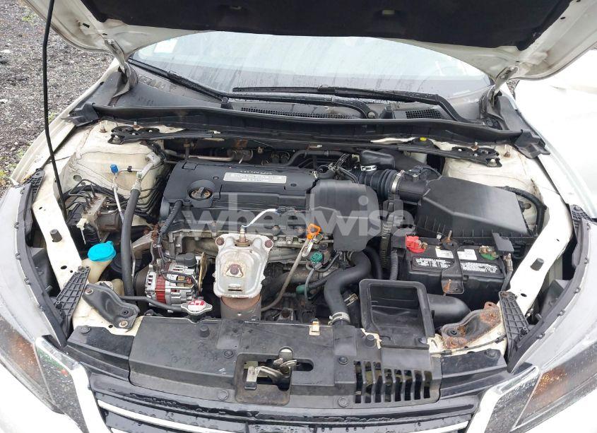 Photo 10 of 2013 Honda Accord EX-L (VIN 1HGCR2F80DA113010)