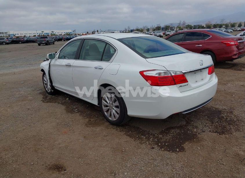 Photo 3 of 2013 Honda Accord EX-L (VIN 1HGCR2F80DA223572)