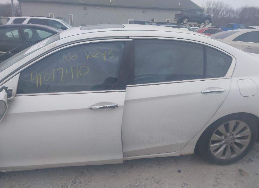 Photo 13 of 2014 Honda Accord EX-L (VIN 1HGCR2F80EA061041)